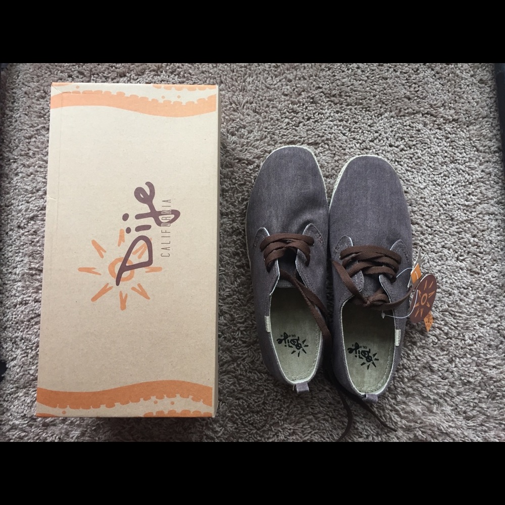 Dije Men’s Promenade Flat (NWT)